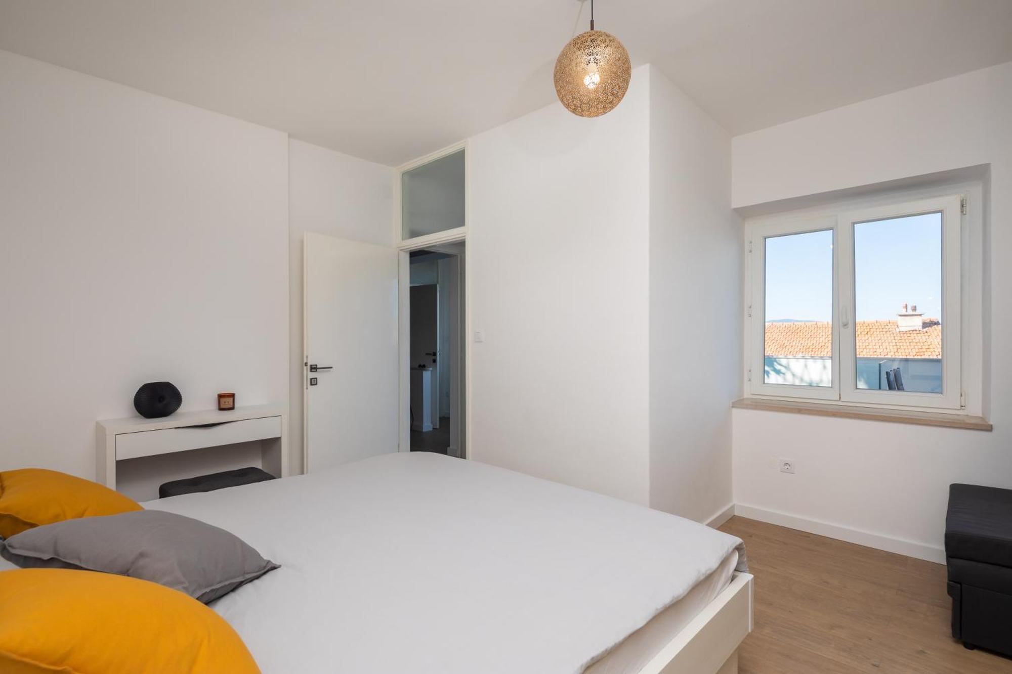 East Side Apartment Оміш Екстер'єр фото