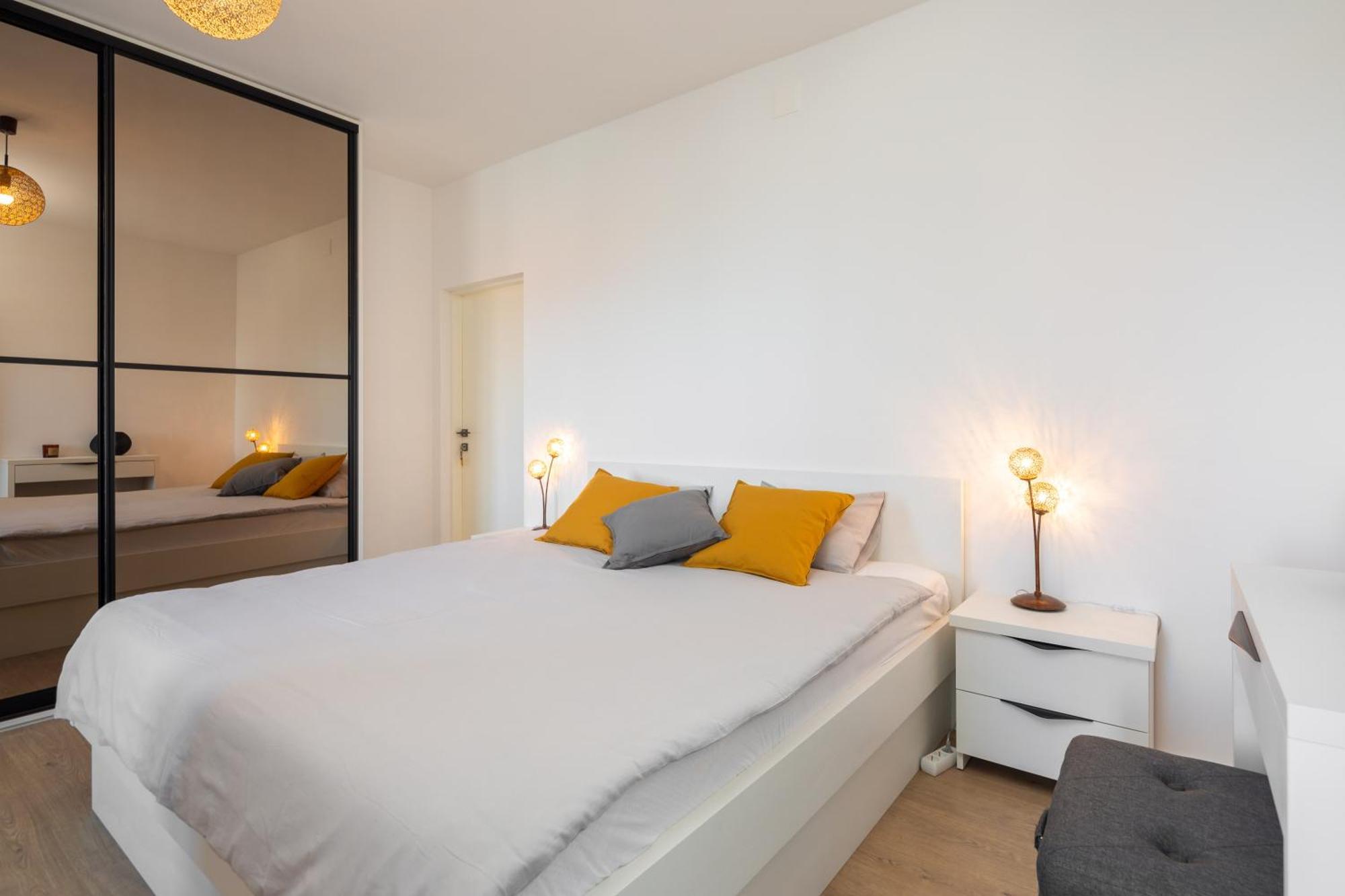 East Side Apartment Оміш Екстер'єр фото