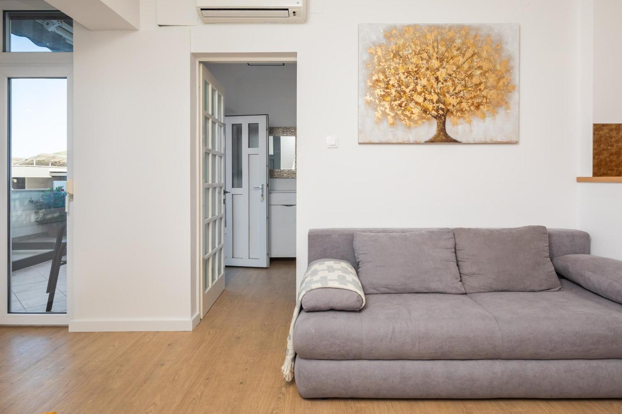 East Side Apartment Оміш Екстер'єр фото