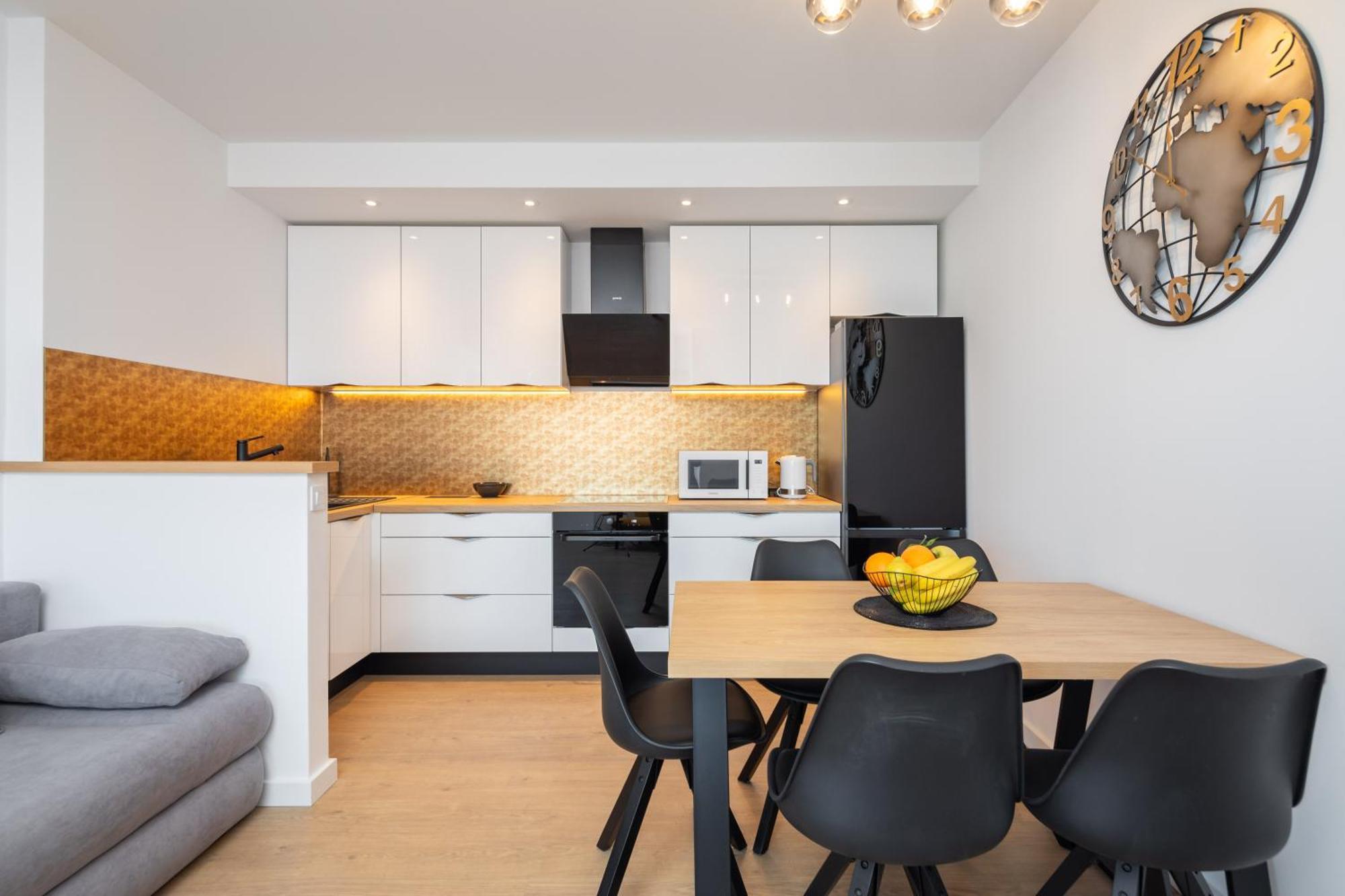 East Side Apartment Оміш Екстер'єр фото